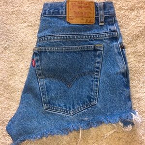 Vintage Levi’s High Rise Shorts